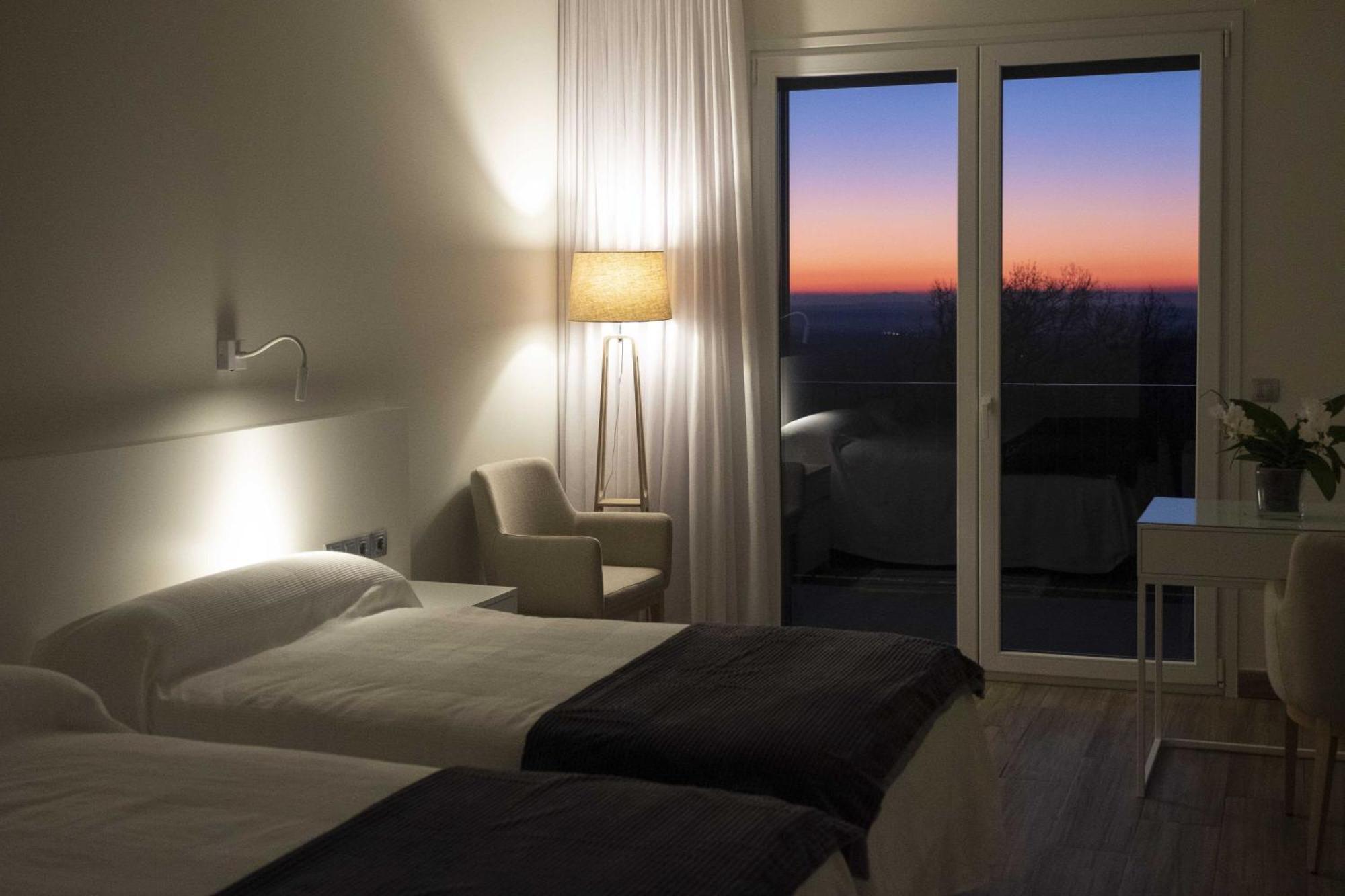 Hotel Campusphi Асебо Екстериор снимка